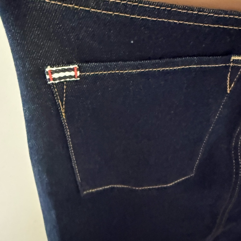 Alice‎ + Olivia Jeans with Brown and Dark Blue Details - Picture 9 of 9
